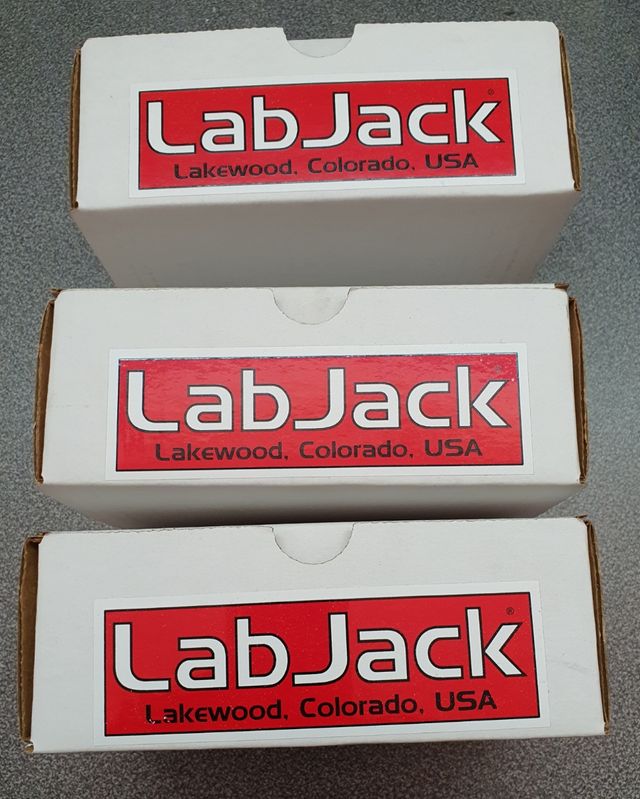 LabJack U12  CB25 de 16 E/S digitales