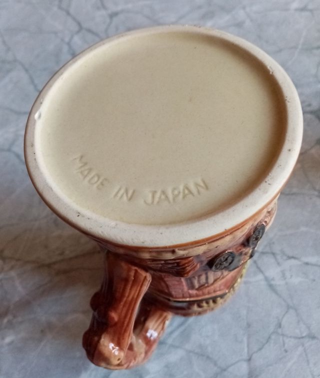 2 Jarras Cerveza Grabadas En Relieve De ½l
