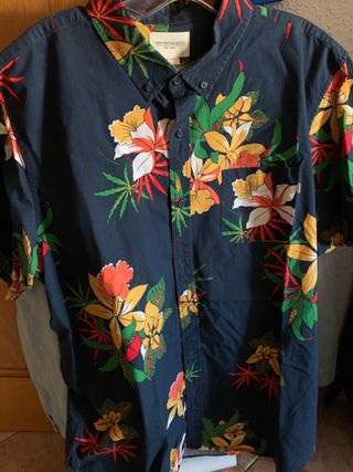 Camisas Hawaianas de segunda mano en la provincia de Málaga Camisas Hawaianas de segunda mano en la provincia de Málaga