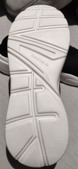 Deportivas botín calcetín hombre de segunda mano por 10 EUR en Mohedas de  Granadilla en WALLAPOP
