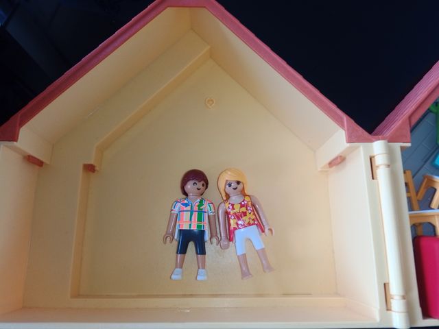 PLAYMOBIL. Casita campo maletín. 🏕