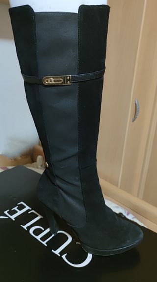 Botas cuplé. de segunda mano por 31 EUR en Puente Jontoya en WALLAPOP