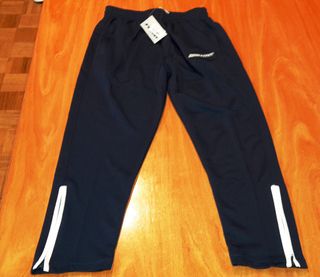 Pantalón chándal MERCURY de segunda mano por 10 EUR en Coslada en WALLAPOP