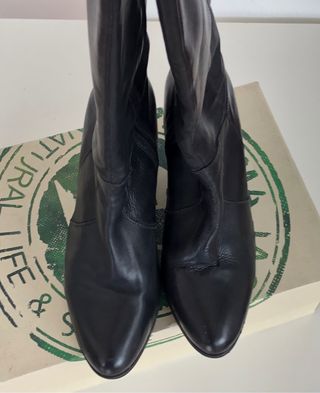 Botines de tacón negro de segunda mano en Rincón de la Victoria en WALLAPOP
