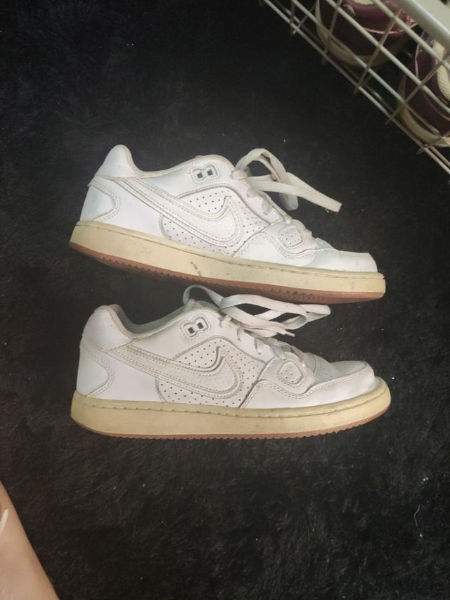 Colaborar con sueño Año Nuevo Lunar Zapatillas Nike Air Force blancas originales de segunda mano por 4 € en Valencia en WALLAPOP Colaborar con sueño Año Nuevo Lunar Zapatillas Nike Air Force blancas originales de segunda mano por 4 € en Valencia en WALLAPOP