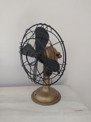 Ventilador antiguo en la provincia de Murcia en WALLAPOP Ventilador antiguo en WALLAPOP