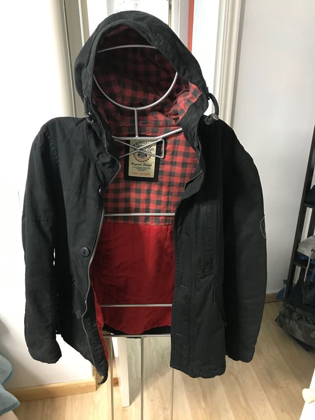 Cazadora Springfield.