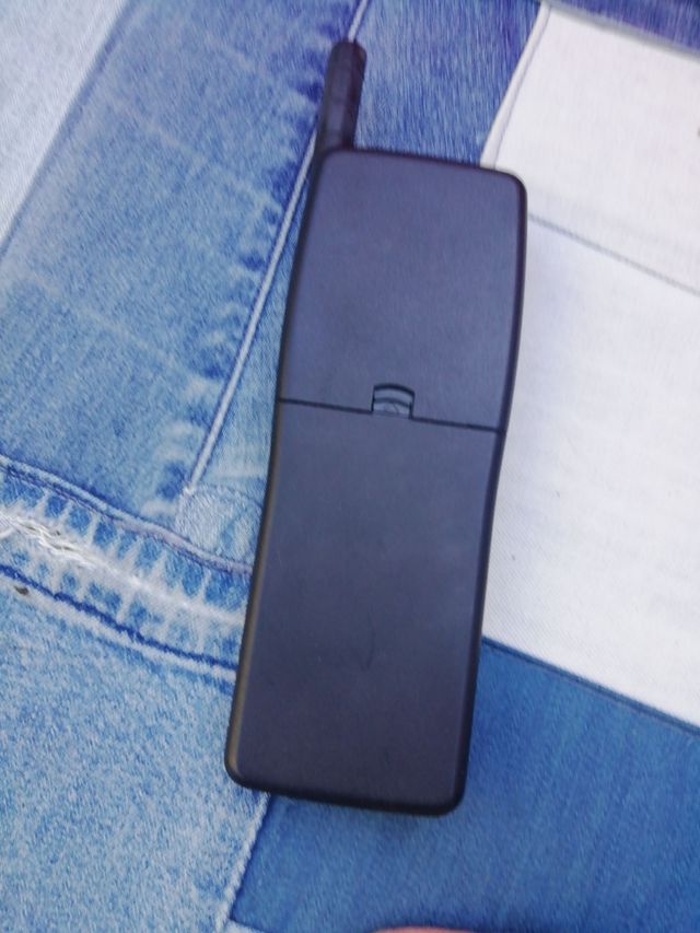 Antiguo Teléfono móvil Alcatel Ch 400