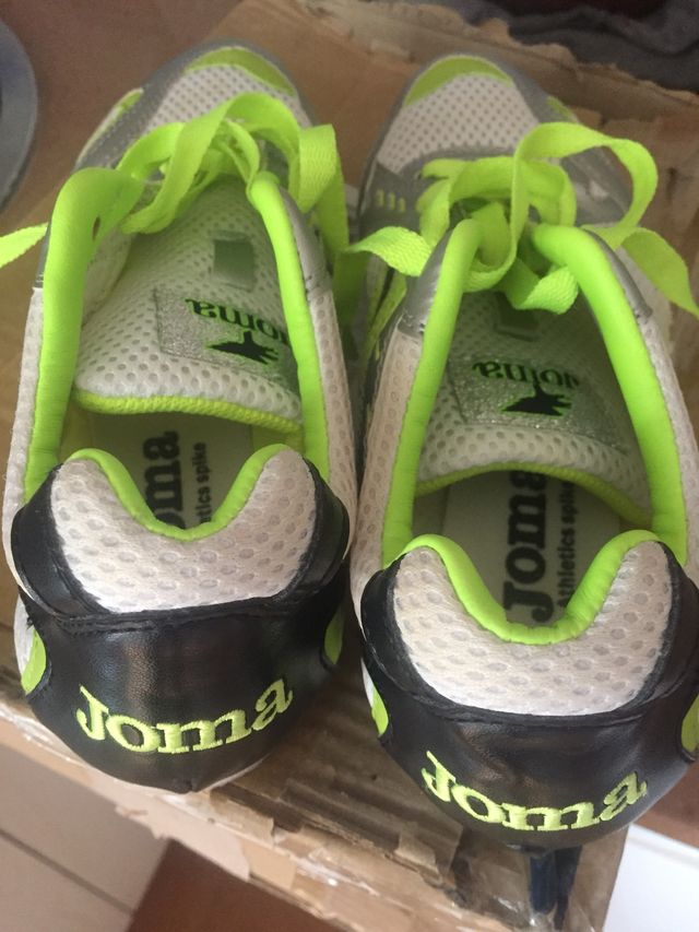 Zapatillas clavos Joma número 37