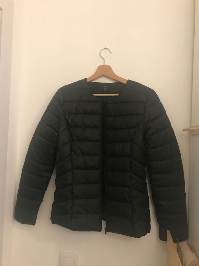 Plumas negro entallado