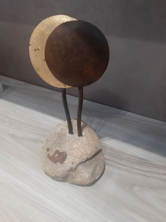 escultura piedra natural