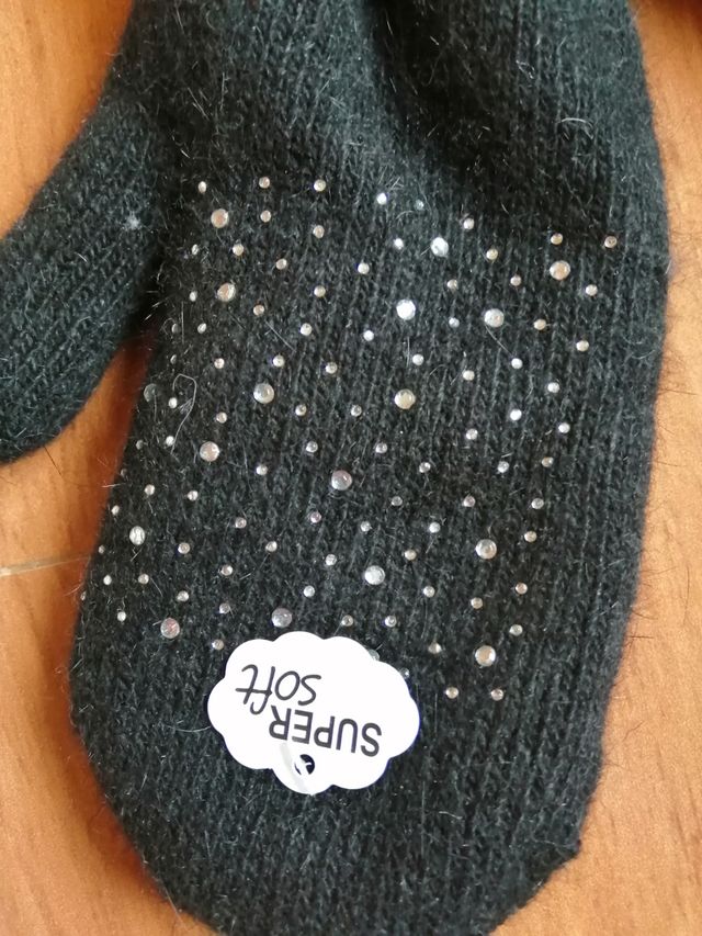 Guantes negro pedrería. Nuevo .