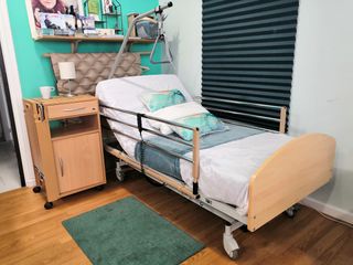 Cama articulada hospitalaria geriátrica