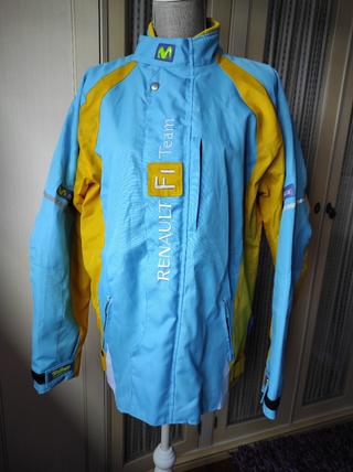 Cazadora Fernando Alonso Renault F1 de segunda mano por 39 EUR en O Casal  en WALLAPOP