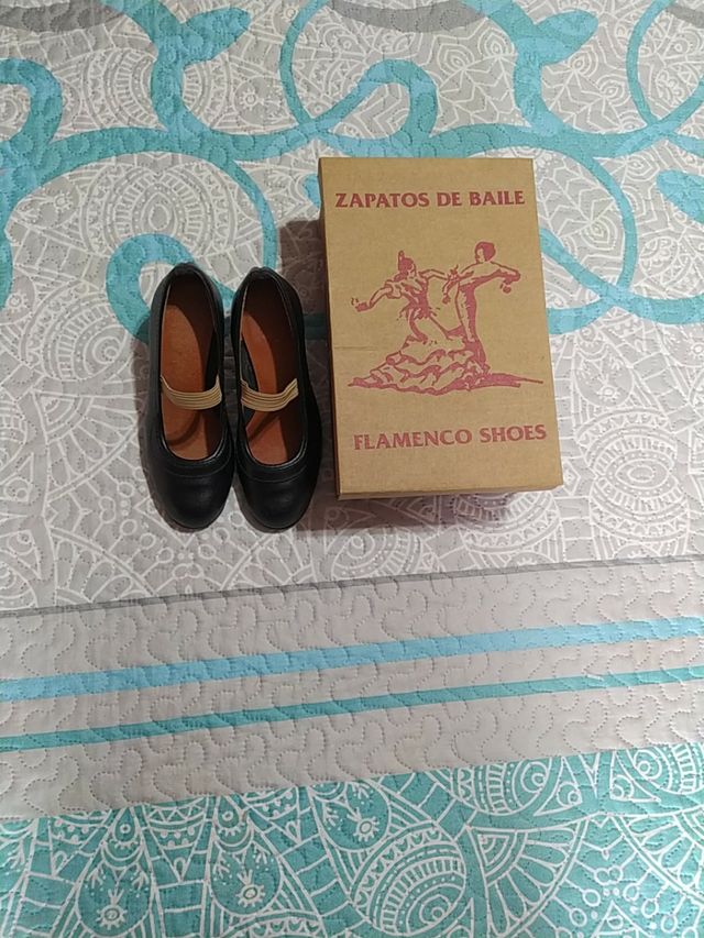 tacones de puntas de flamenco
