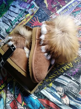 Botas Skutari de segunda mano por 40 EUR en Málaga en WALLAPOP