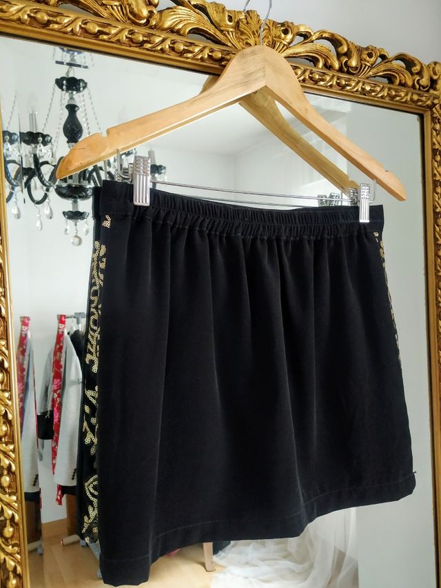 Falda mini lentejuelas Stradivarius