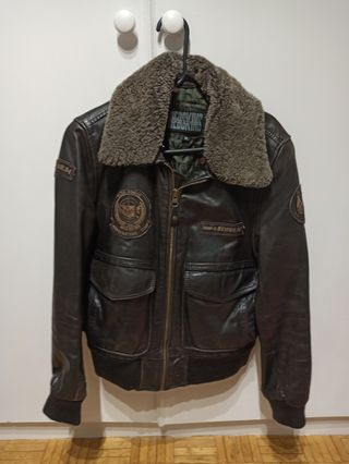 Cazadora Redskins talla M es Piel de segunda mano por 130 EUR en Madrid en  WALLAPOP