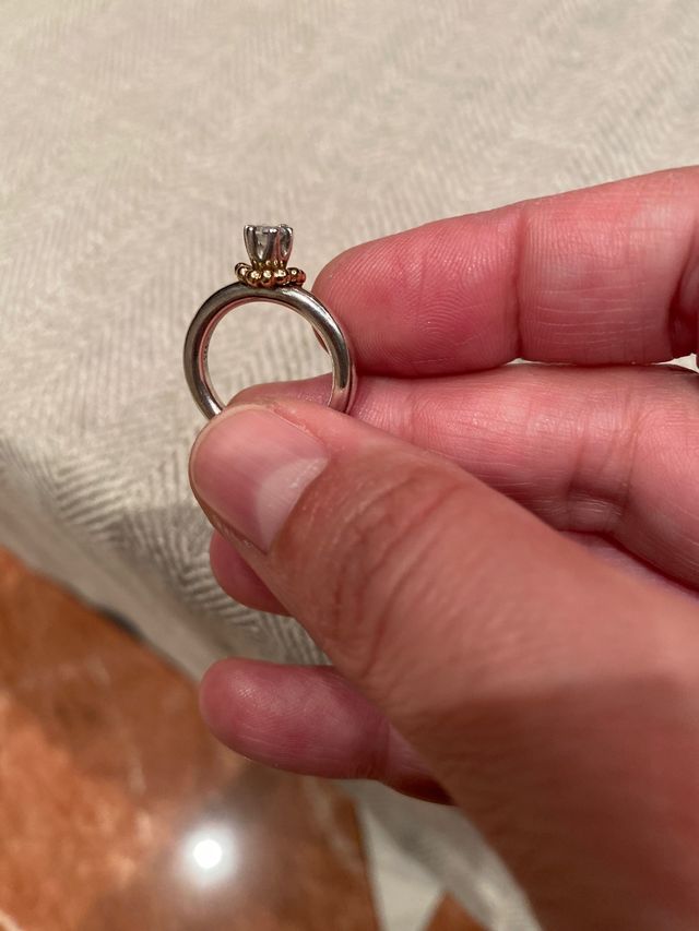 Anillo Pandora plata plata, circonitas y aro oro