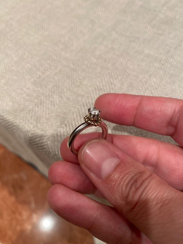 Anillo Pandora plata plata, circonitas y aro oro