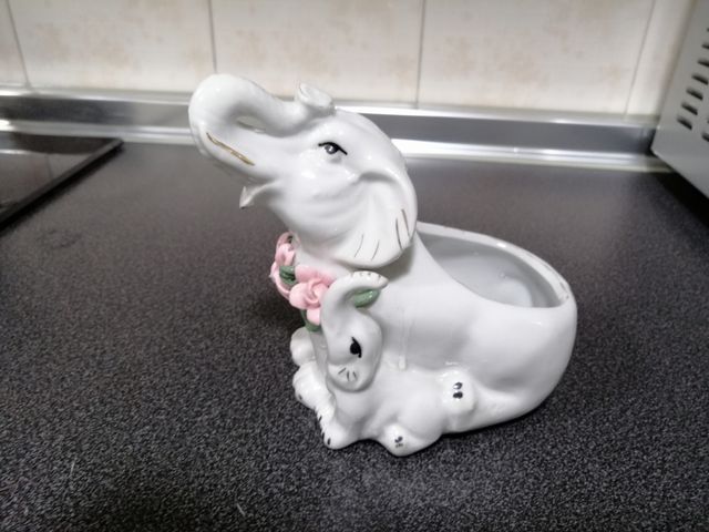 figura decorativa elefantes