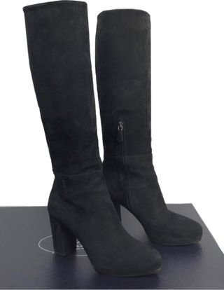 Botas largas PRADA de segunda mano por 290 EUR en Madrid en WALLAPOP