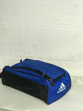 NECESER ZAPATOS ADIDAS REAL MADRID