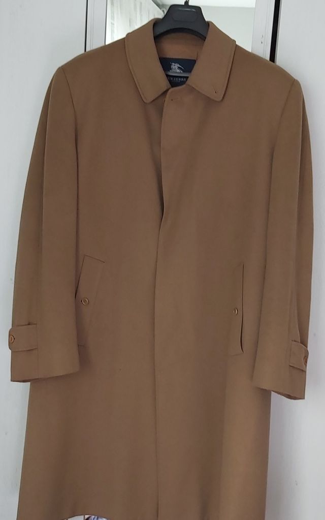 Abrigo Buberry hombre talla 54 camel