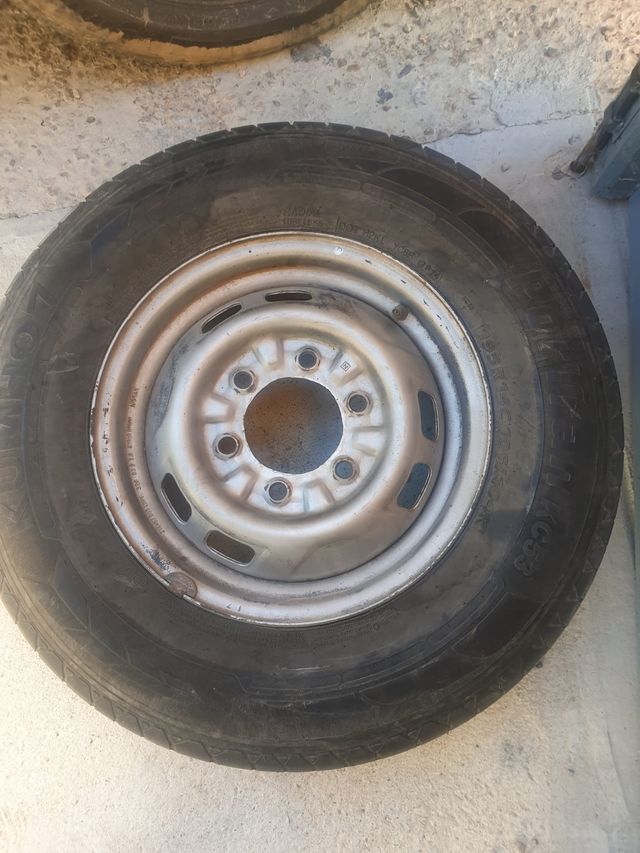 Rueda Llanta nissan 14"