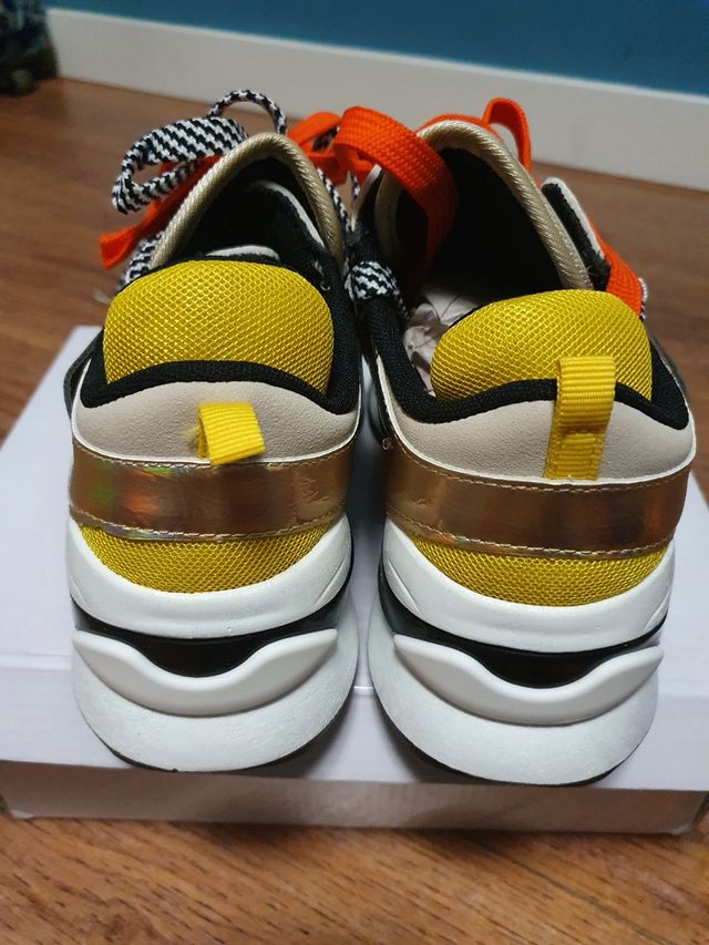 Zapatilla Boohoo Double Lace Contrast Chunky Train