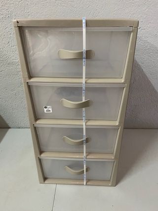 BELLI E FORTI Bonitos y Fuertes cajones.