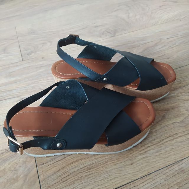 Sandalias altas