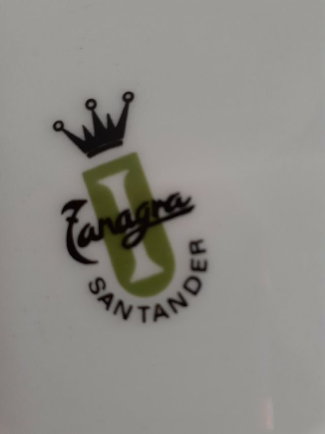 vajilla la vendo porque tengo otra.