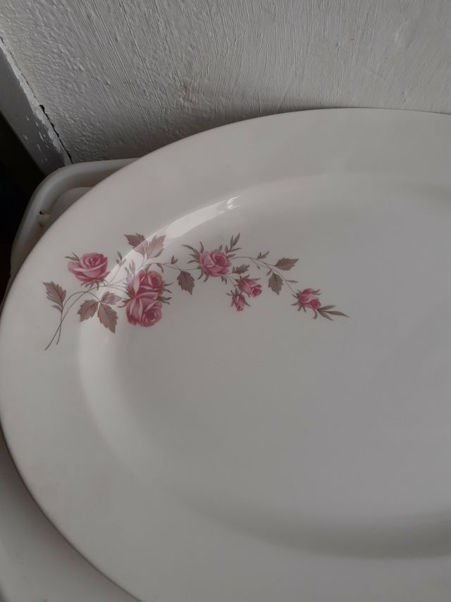 vajilla la vendo porque tengo otra.