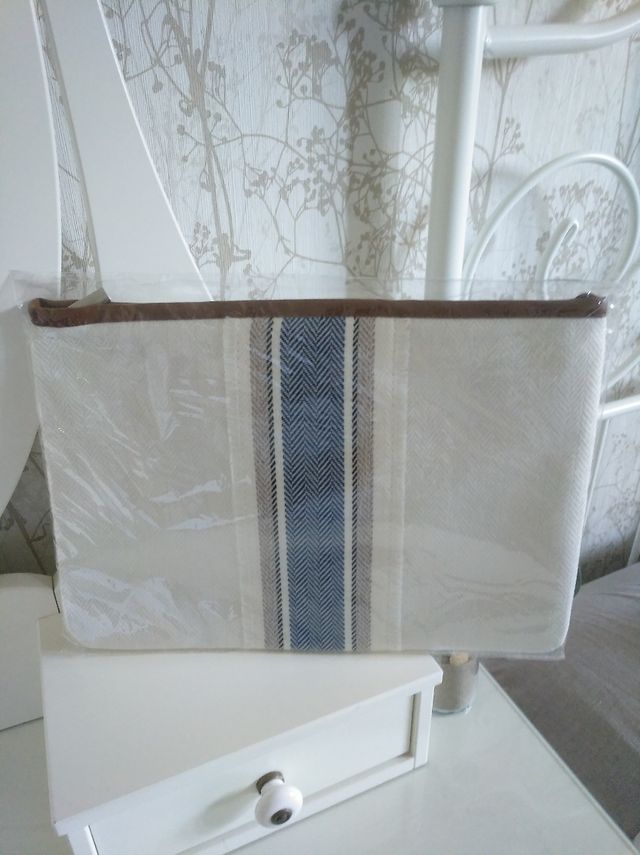 CARTERA GRANDE NUEVA DE MANO