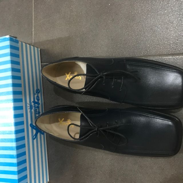 Zapatos piel NUEVOS comunión/celebración n.39
