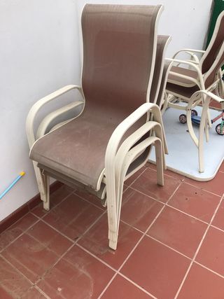 vendo mesa y silla de consulta medica blancas vendo mesa y silla de consulta medica blancas