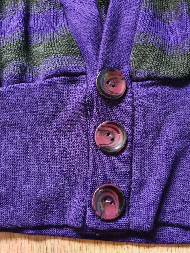 Poncho Morado Manga Murciélago