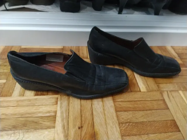 Zapatos de piel n°37 y 38 mujer casi nuevos