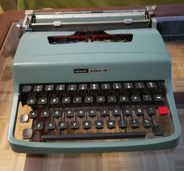 Máquina de escribir Olivetti