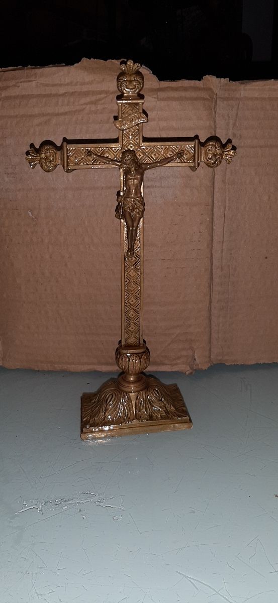 CRUCIFIJO DE BROCE CON 100 AÑOS