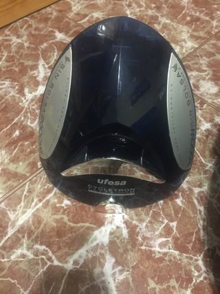 Aspirador sin bolsa ufesa 2000w de segunda mano por 45 EUR en Xativa en  WALLAPOP