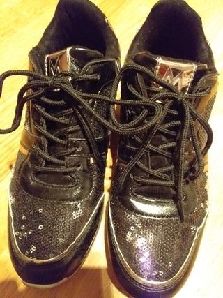 Sneakers- Bambas Mariamare n.38. de segunda mano por 20 EUR en Sant Just  Desvern en WALLAPOP
