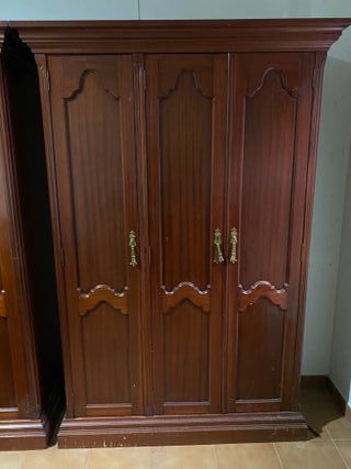 Armario ropero Madera de segunda mano en WALLAPOP