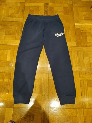 Pantalón chandal Champion Talla S de segunda mano por 9 EUR en  Vitoria-Gasteiz en WALLAPOP