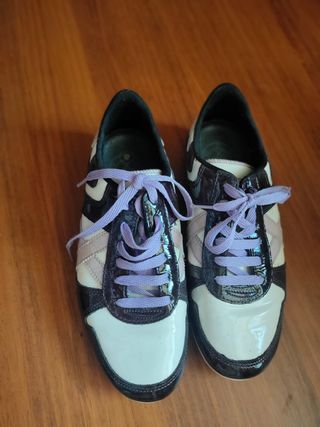 Zapatillas MUNICH de segunda mano por 20 EUR en San Sebastián de Los Reyes  en WALLAPOP