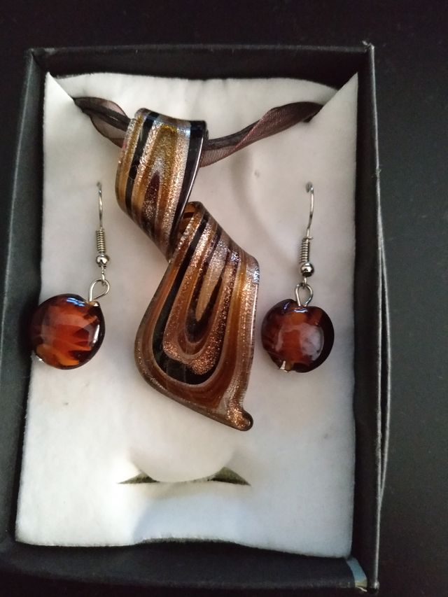 collar más pendientes