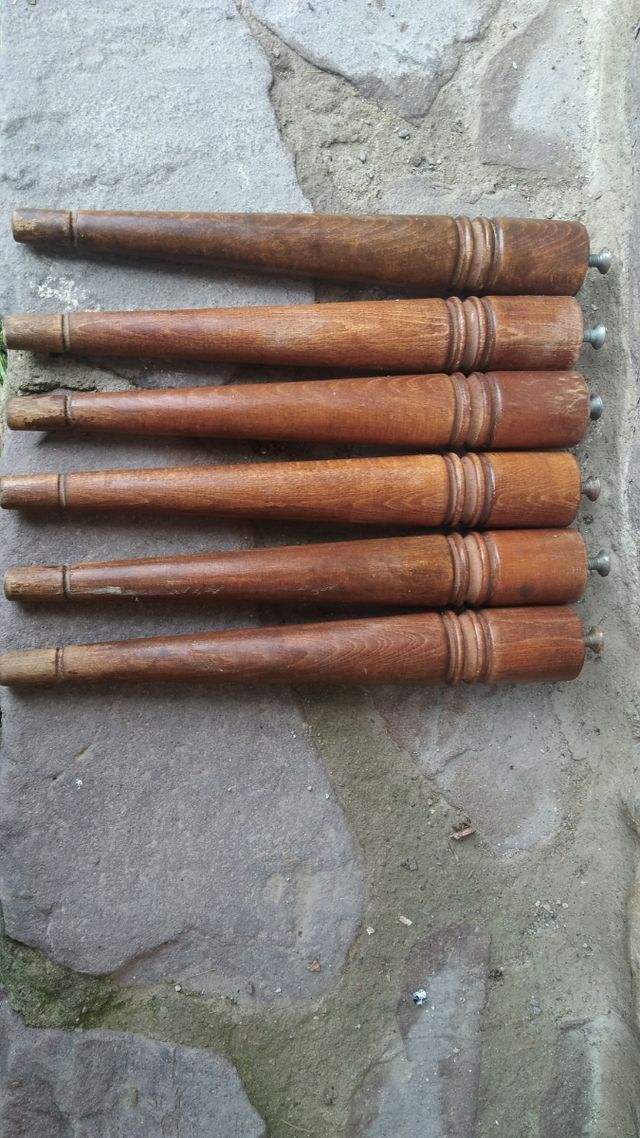 Lote de patas de mueble antiguo de segunda mano por 22 € en Madrid en