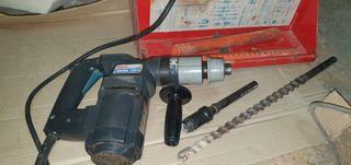 Máquina taladrar percutora de segunda mano por 175 EUR en Gavà en WALLAPOP