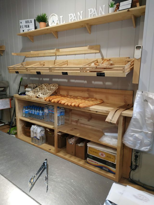 Muebles panadería mostradores,paneras,urnas de segunda mano en